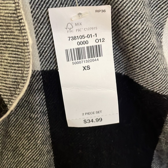 Old Navy plaid pajama top - Picture 3 of 11